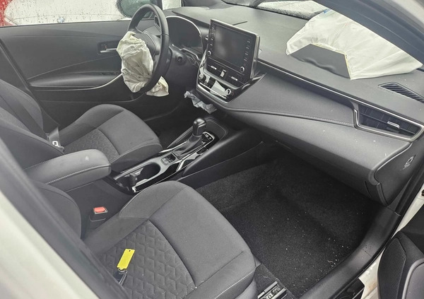 Toyota Corolla cena 35700 przebieg: 30000, rok produkcji 2020 z Wilamowice małe 254